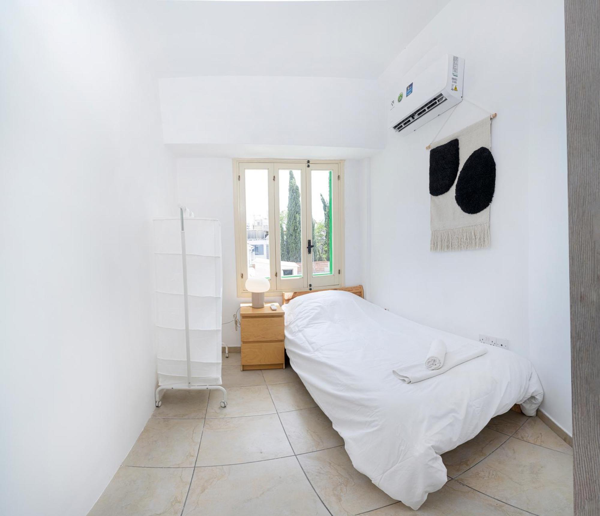 Private Room In Shared Flat Nicosie Extérieur photo