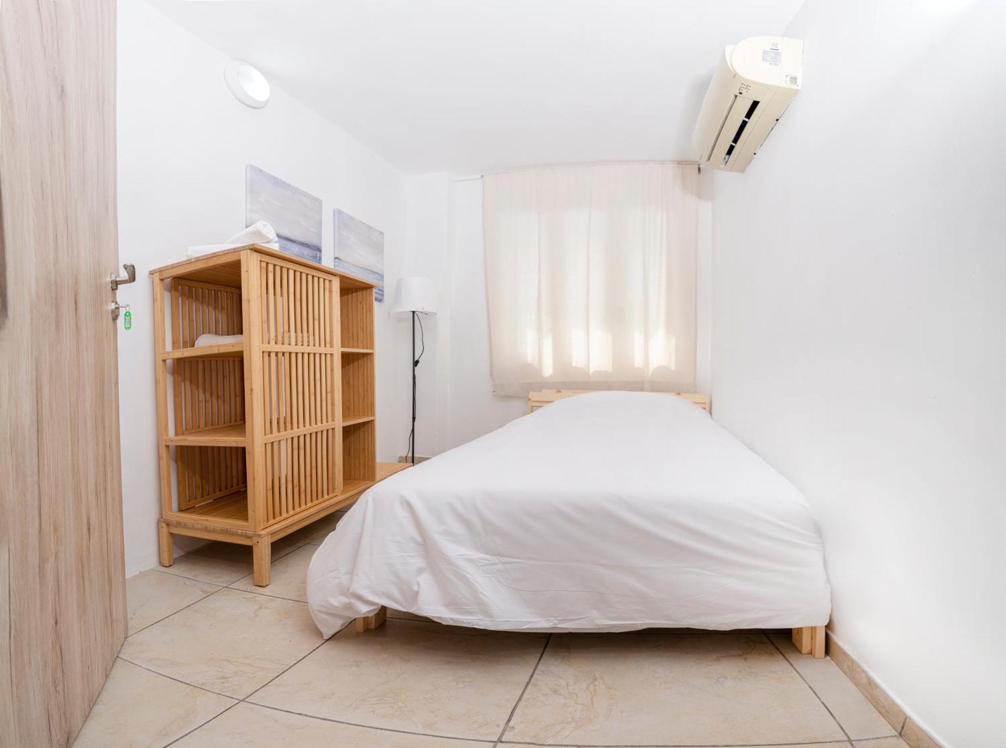 Private Room In Shared Flat Nicosie Extérieur photo